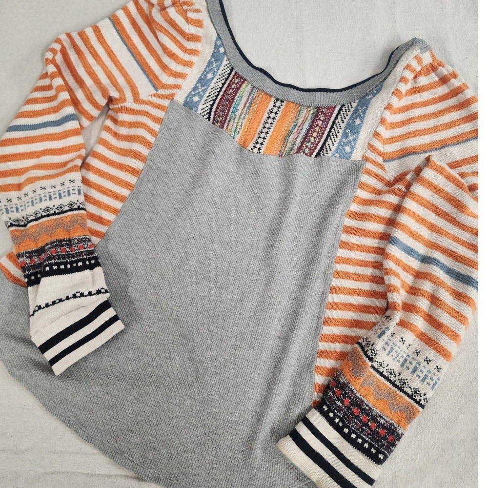 ✨️Free People Grey Orange Striped Embroidered Boho Scoop Back Thermal Top. Color